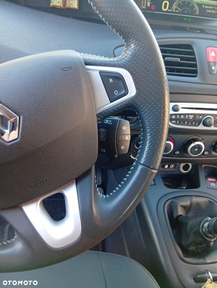 Renault Scenic 1.9 dCi Confort Expression - 28