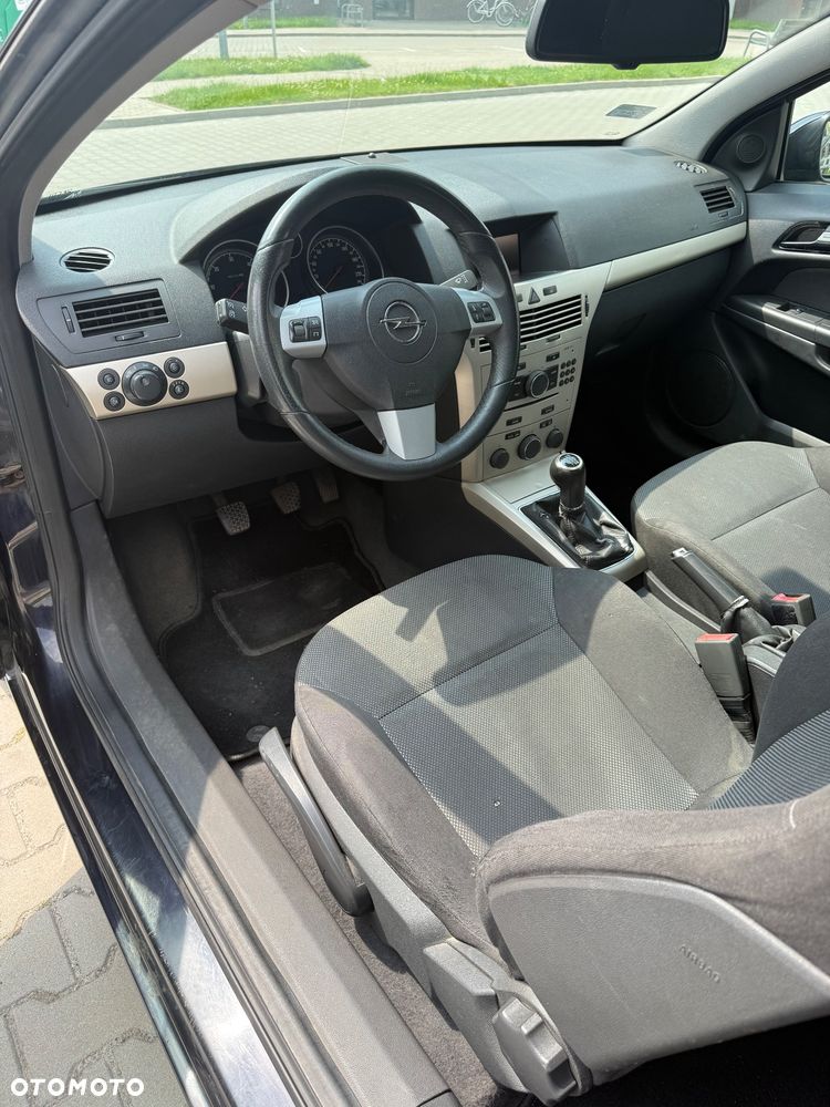 Opel Astra 1.3 CDTI - 8
