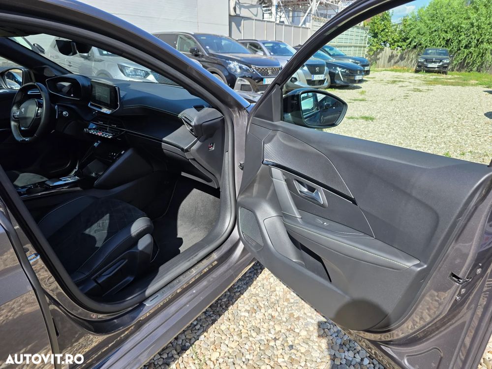 Peugeot 208 PureTech 130 EAT8 GT - 15