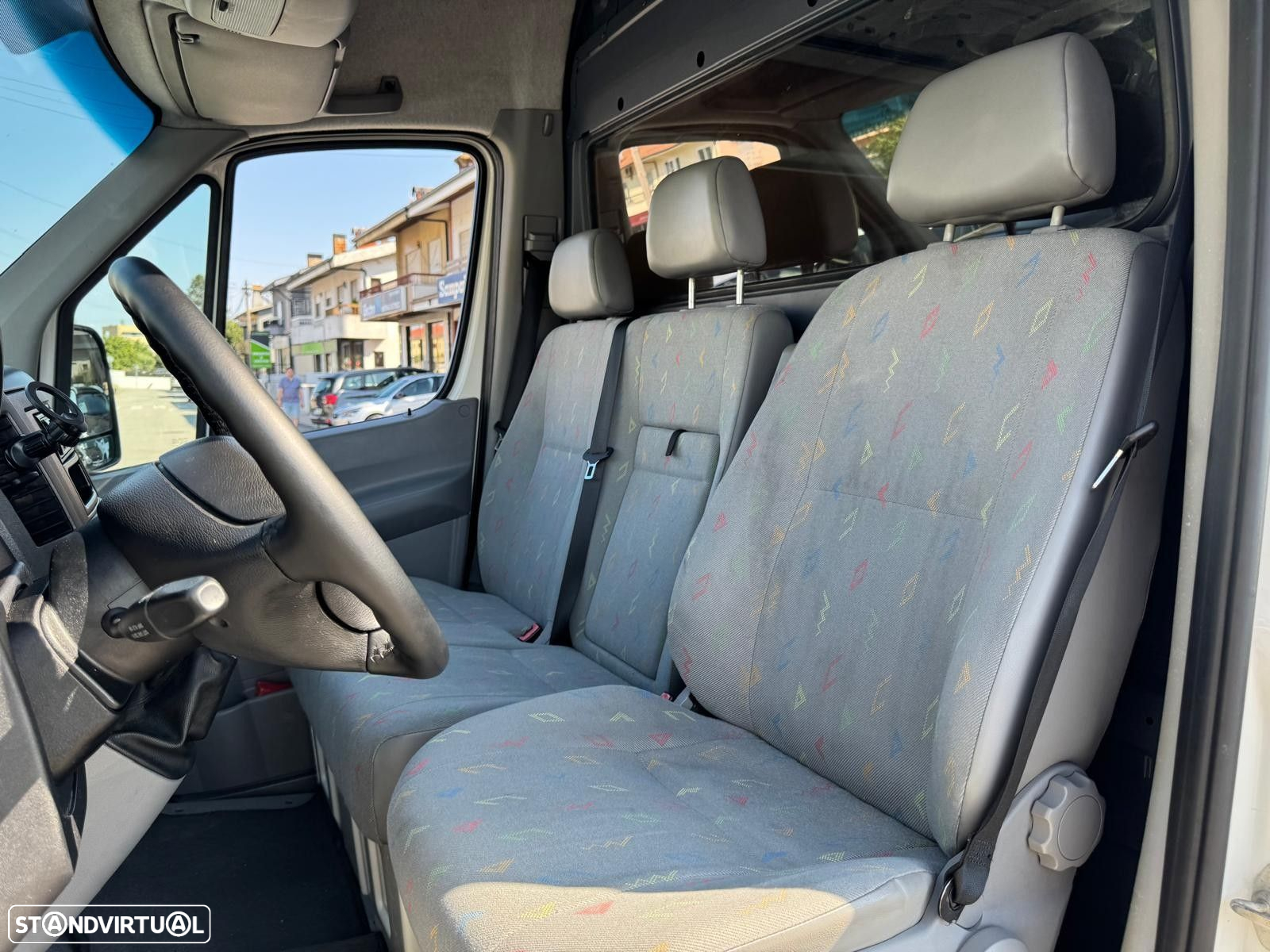 VW Crafter 30 2.5 TDi 136 CD Média - 9