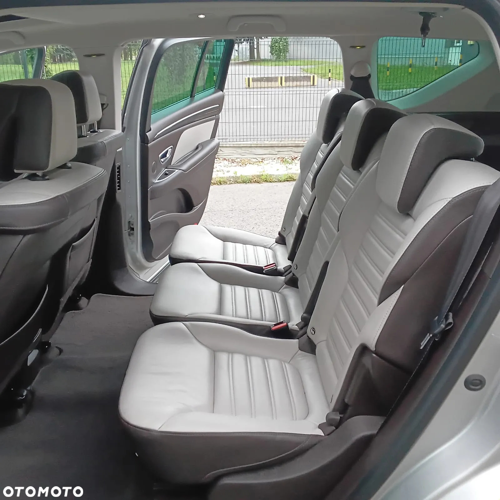 Renault Espace BLUE dCi 160 EDC BUSINESS EDITION - 19