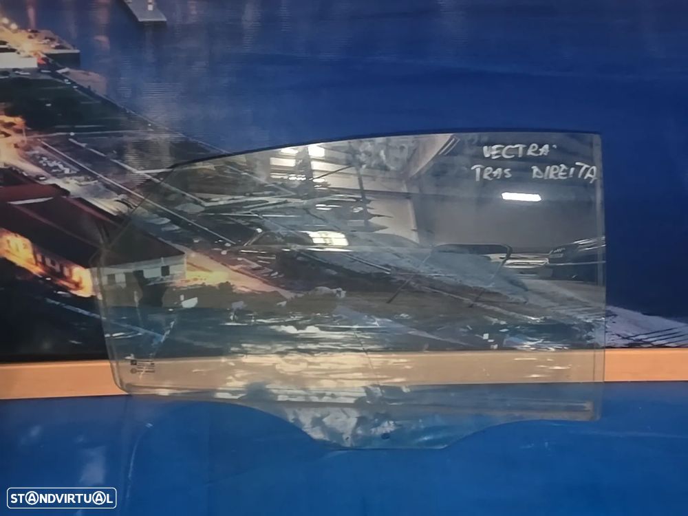 Vidro da porta traseira direita vidro laterais Opel Vectra 2003- Hatchback - 2