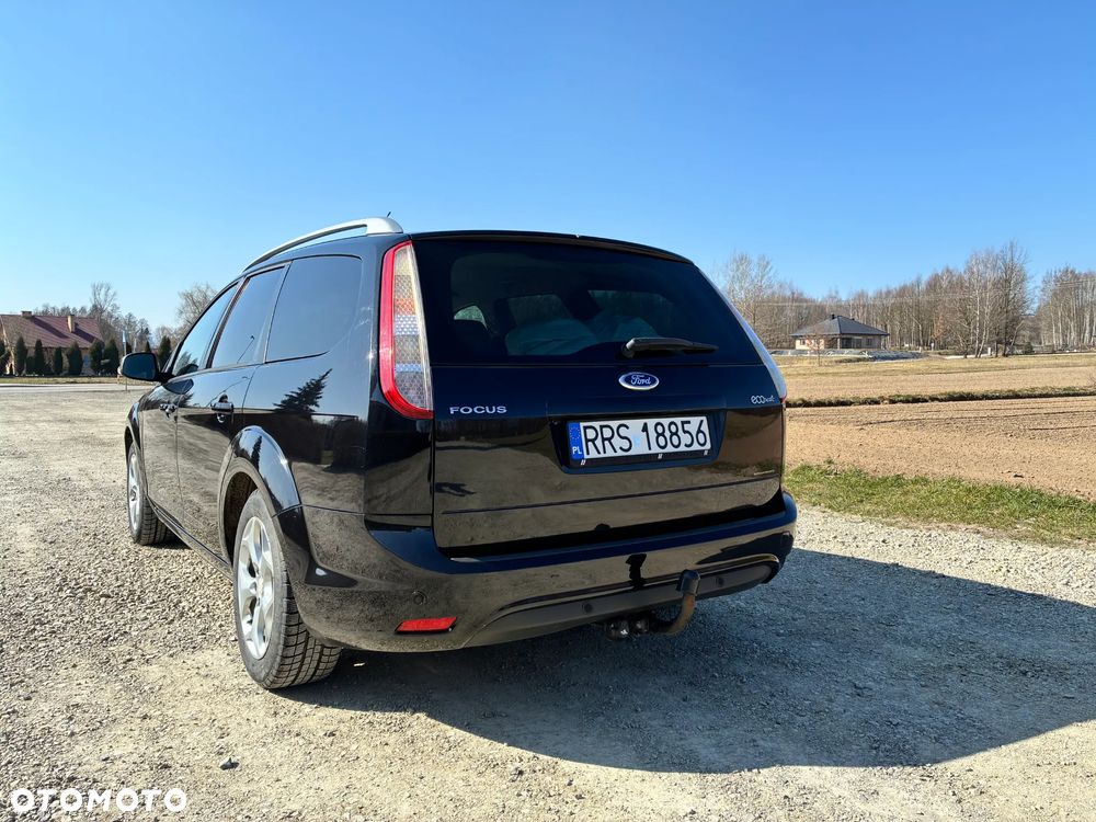 Ford Focus - 8