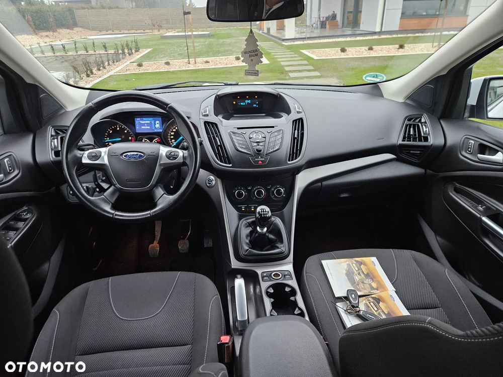 Ford Kuga 2.0 TDCi 2x4 Titanium - 18