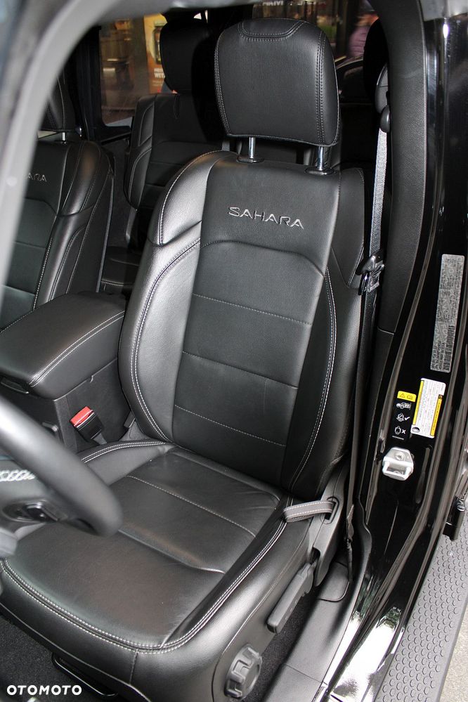 Jeep Wrangler 2.0 4xe Plug-In Hybrid Softtop Sahara - 13