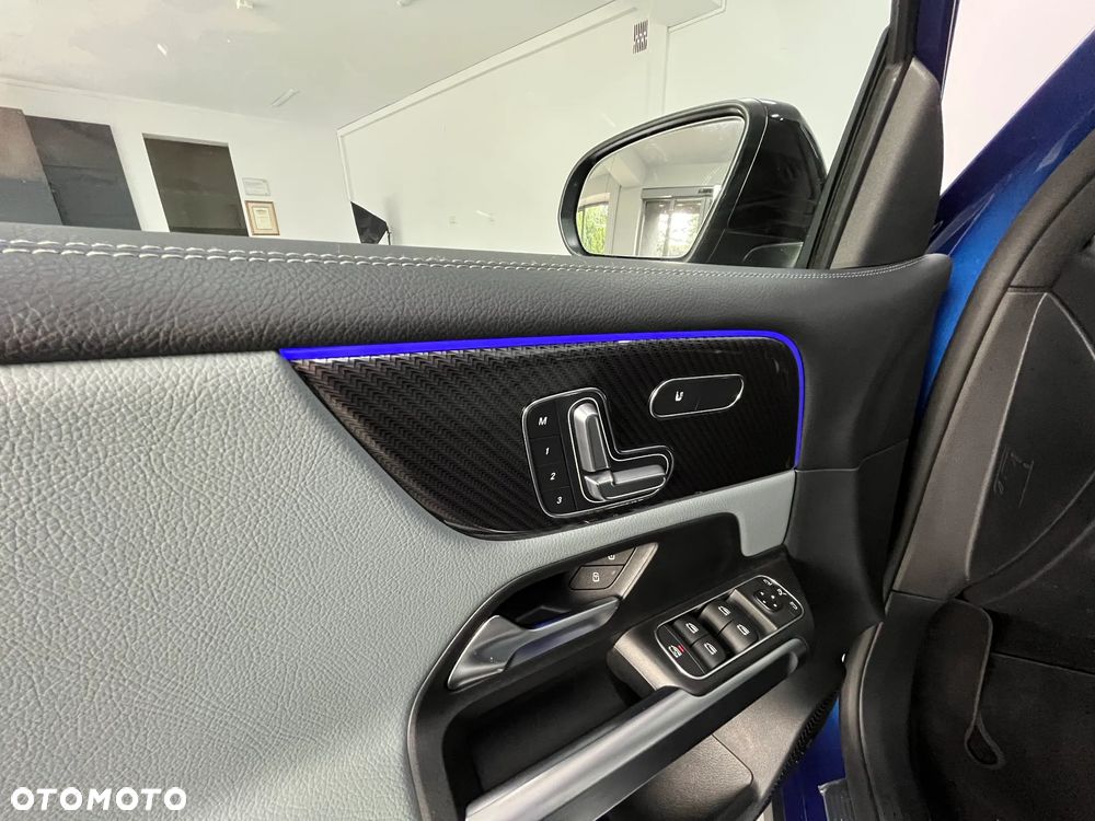 Mercedes-Benz GLB 220 d 4-Matic AMG Line 8G-DCT - 12
