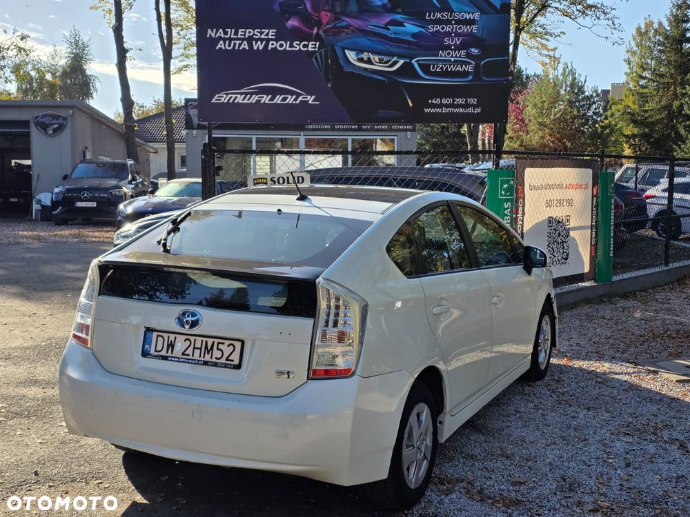 Toyota Prius - 12