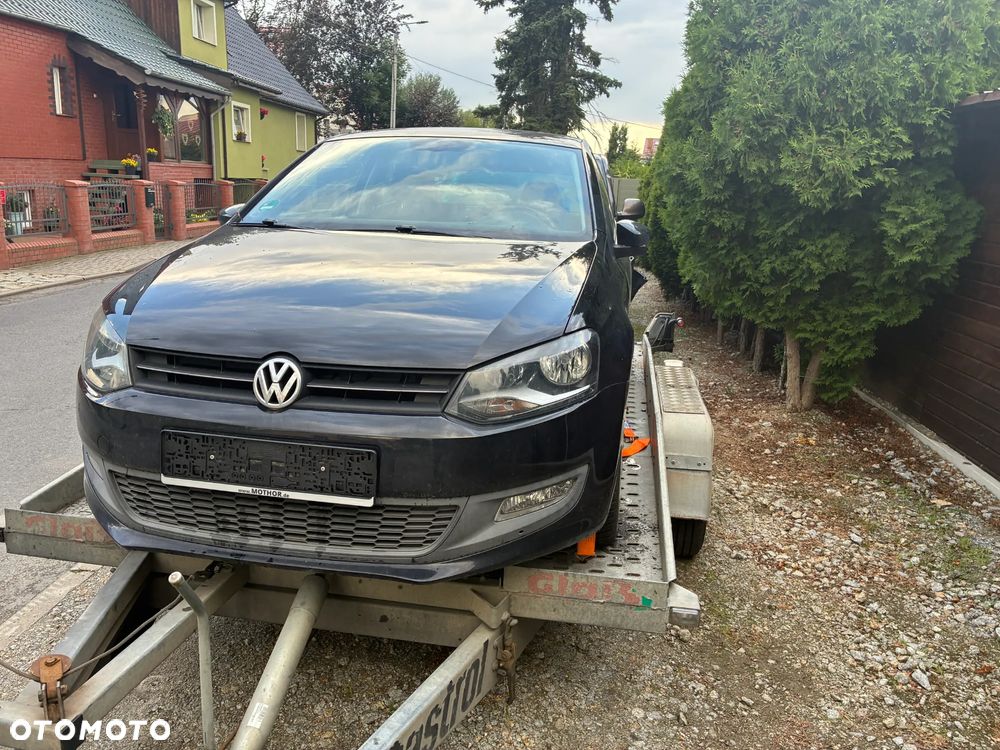 Volkswagen Polo 1.2 TSI MATCH - 1