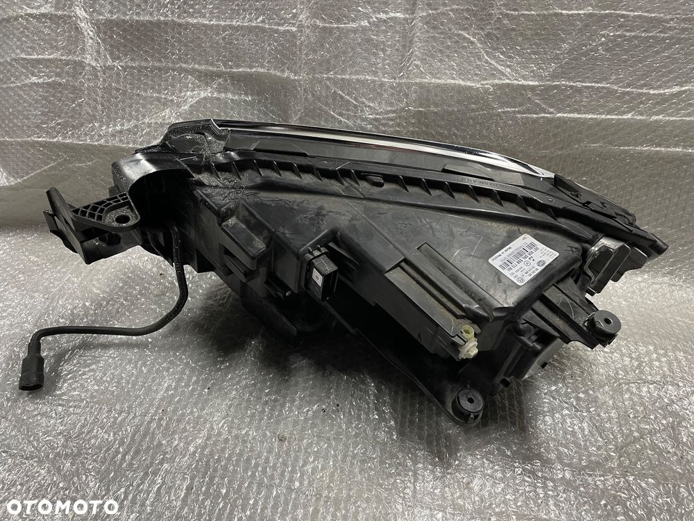 LAMPA PRAWA FULL LED PASSAT USA 561941082 - 14
