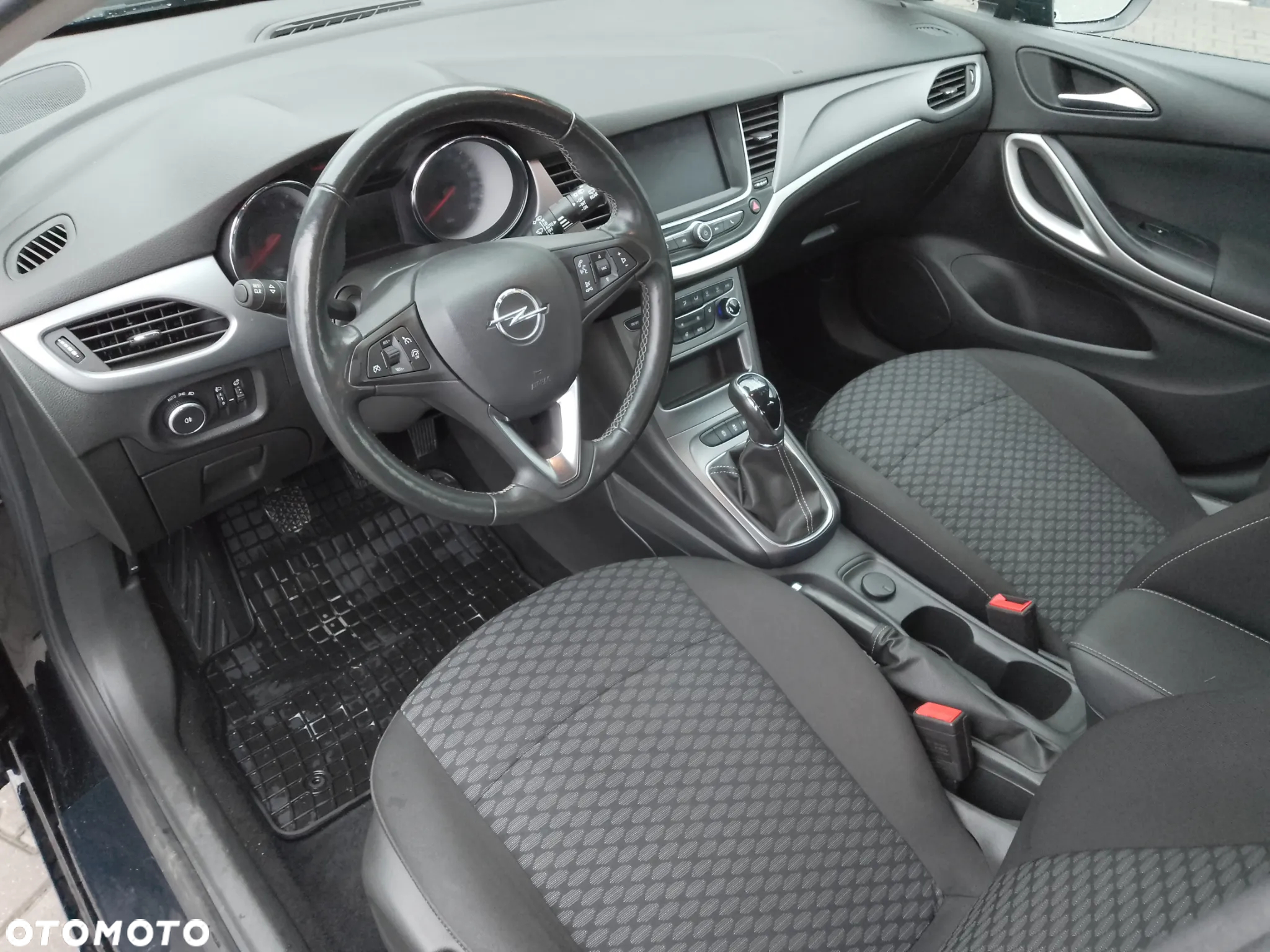 Opel Astra V 1.2 T Edition S&S - 14