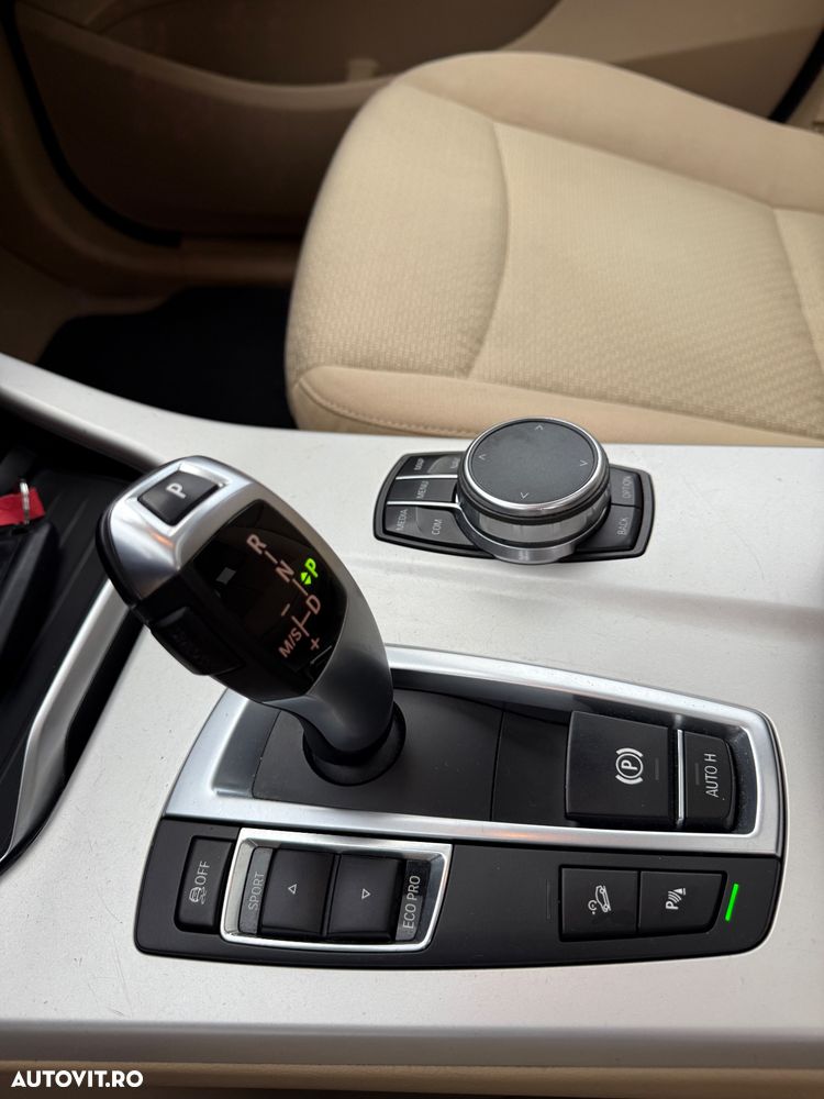 BMW X3 xDrive20d AT Advantage - 12