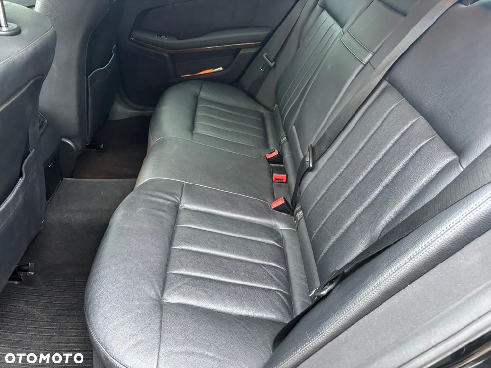 Mercedes-Benz Klasa E 350 CDI BlueEff - 15