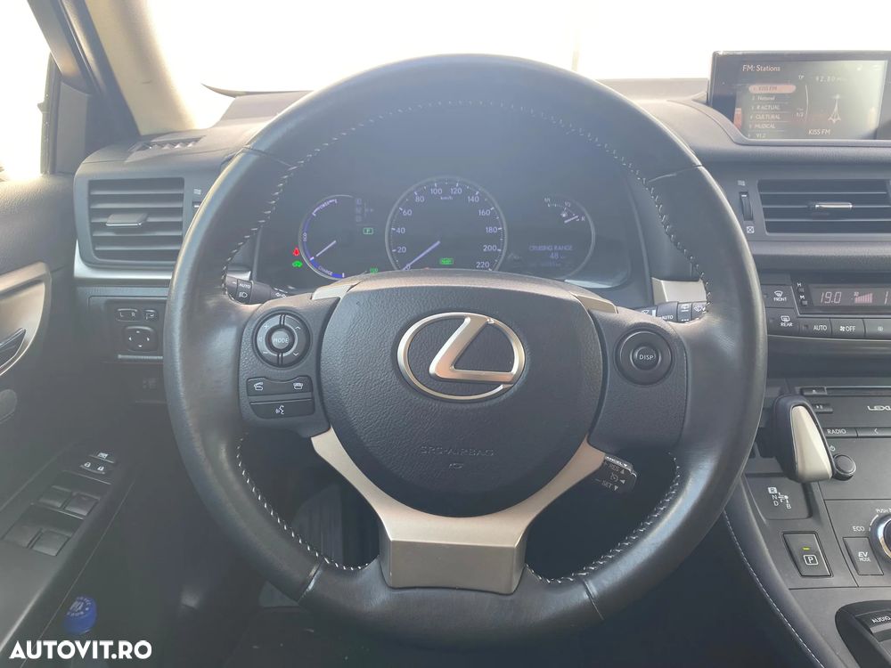 Lexus CT 200h Aut. Luxury - 14