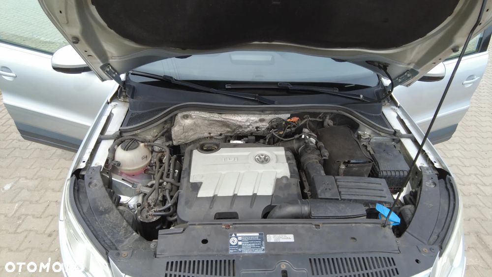 Volkswagen Tiguan - 15