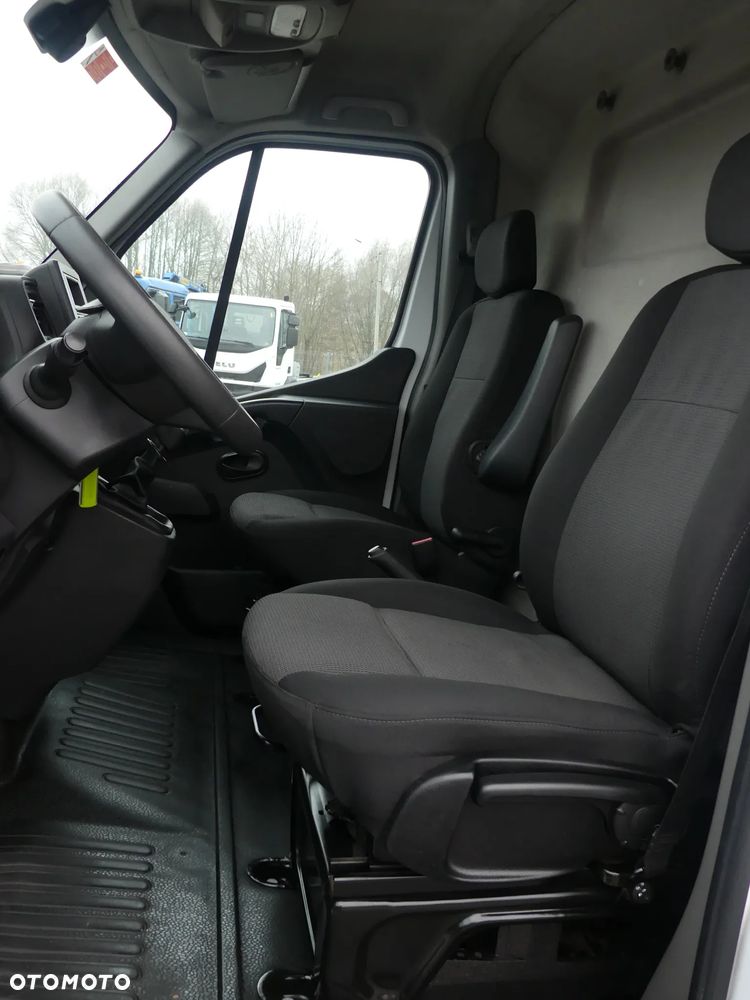 Renault MASTER / PODNOŚNIK KOSZOWY / ZWYŻKA 12M / - 24