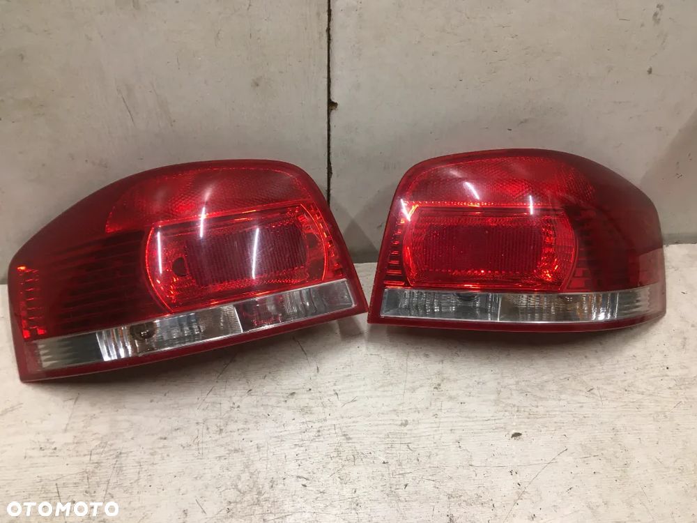 AUDI A3 8P 03- LAMPA TYŁ tylna prawa lewa - 1
