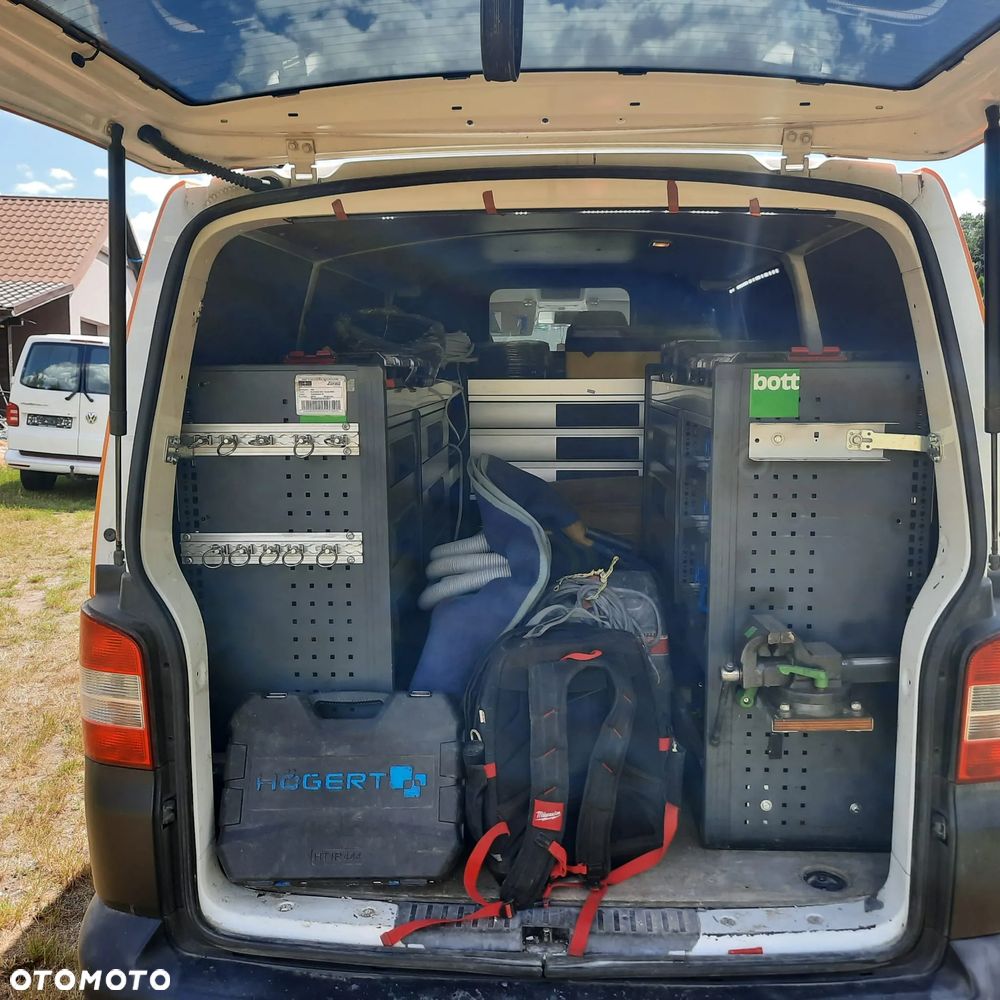 Volkswagen Transporter T5 - 3