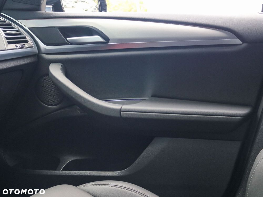 BMW X4 - 16