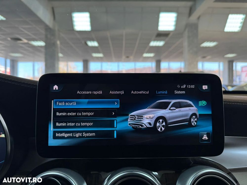 Mercedes-Benz GLC 220 d 4Matic 9G-TRONIC Exclusive - 38