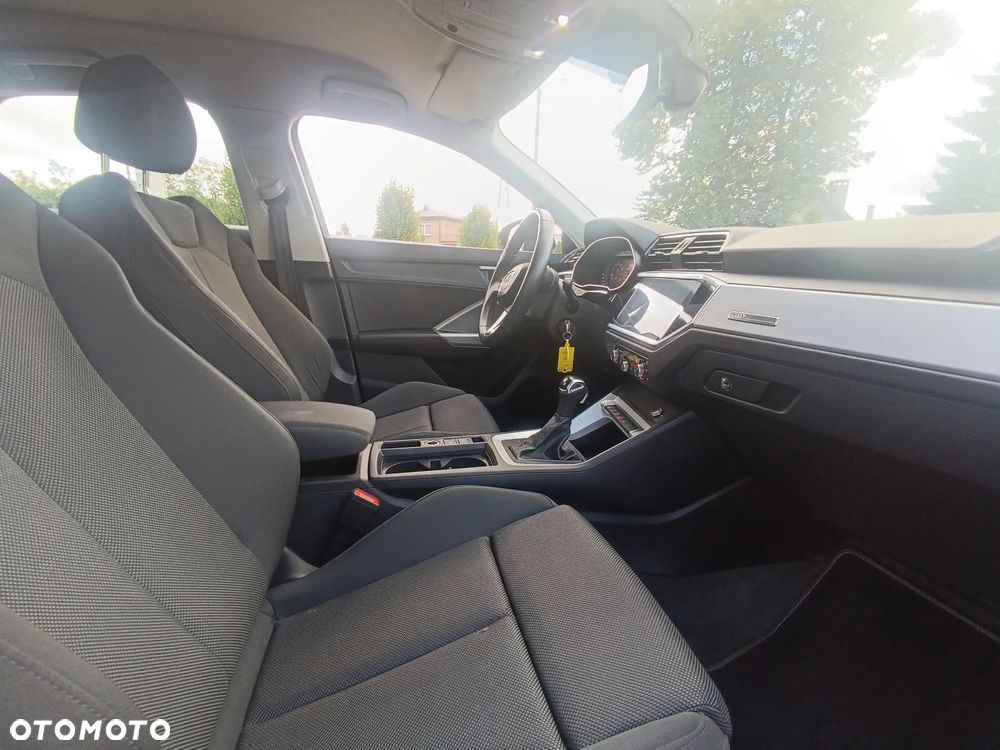 Audi Q3 Sportback 35 TFSI S tronic - 16