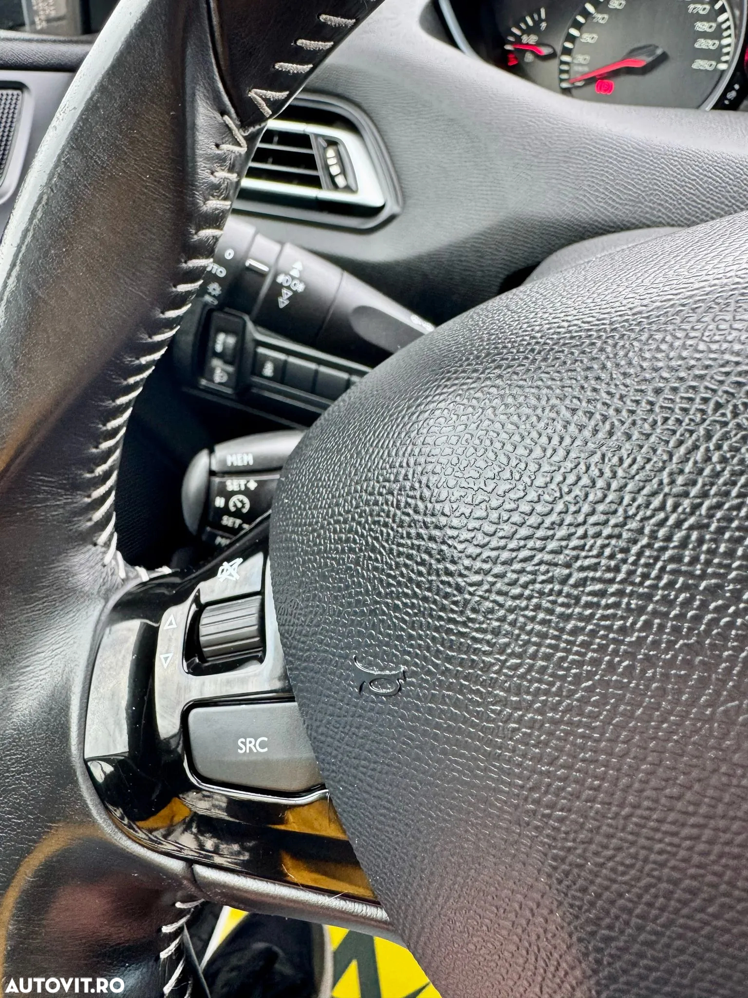 Peugeot 308 82 VTi Active - 39