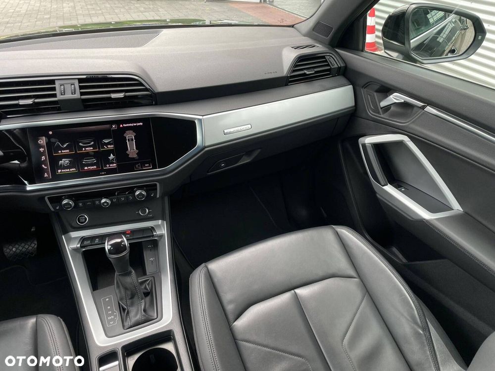 Audi Q3 - 16