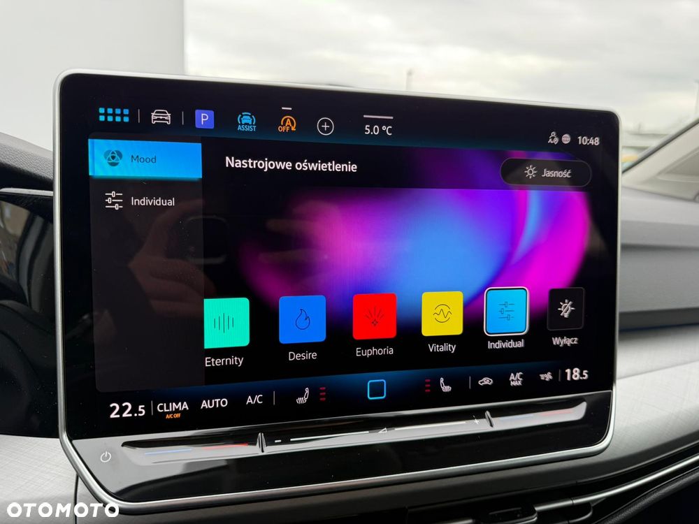 Volkswagen Golf Variant 1.5 eTSI OPF DSG Life - 27