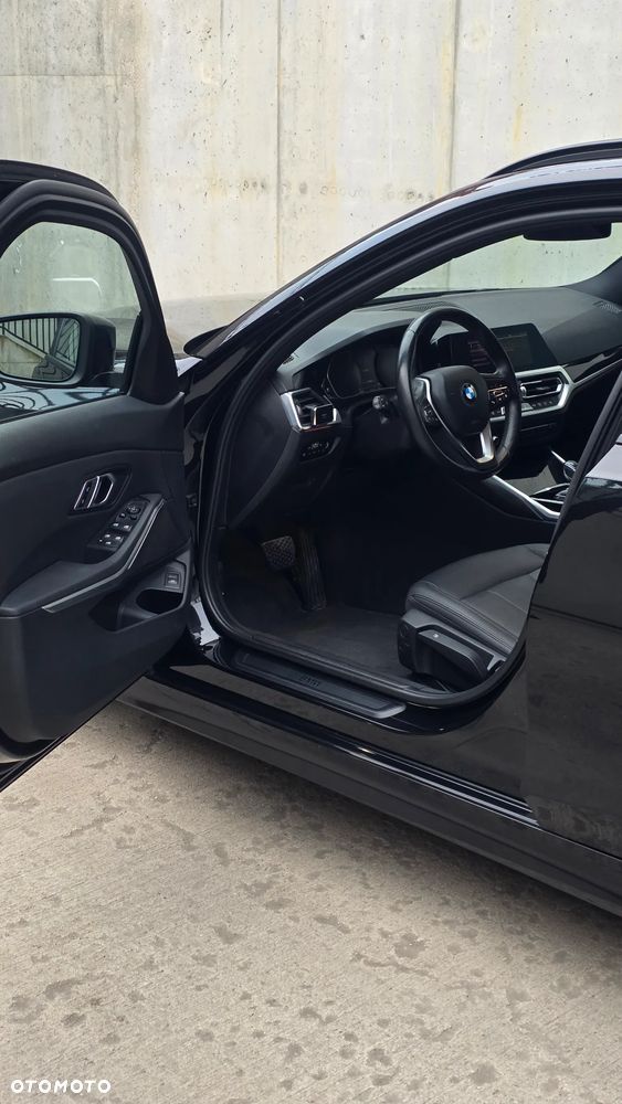 BMW Seria 3 318d Business Edition - 19