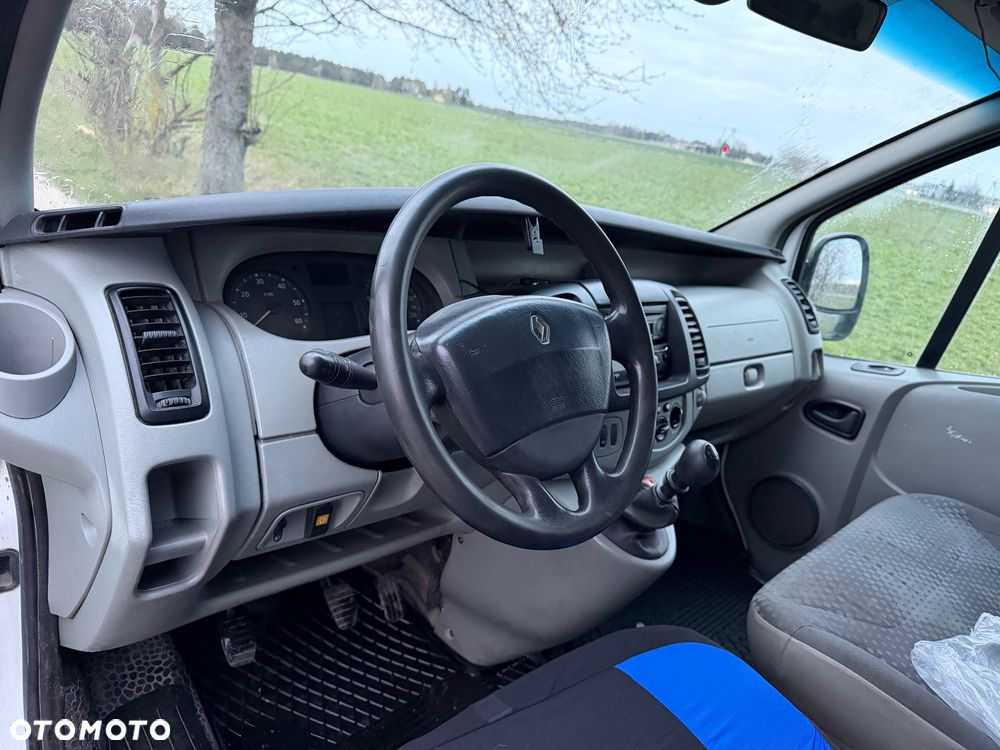 Renault Trafic - 8