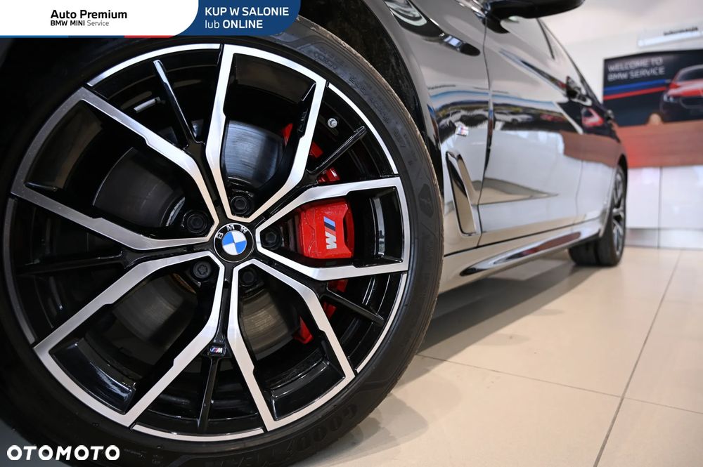 BMW Seria 5 540i xDrive mHEV M Sport sport - 26