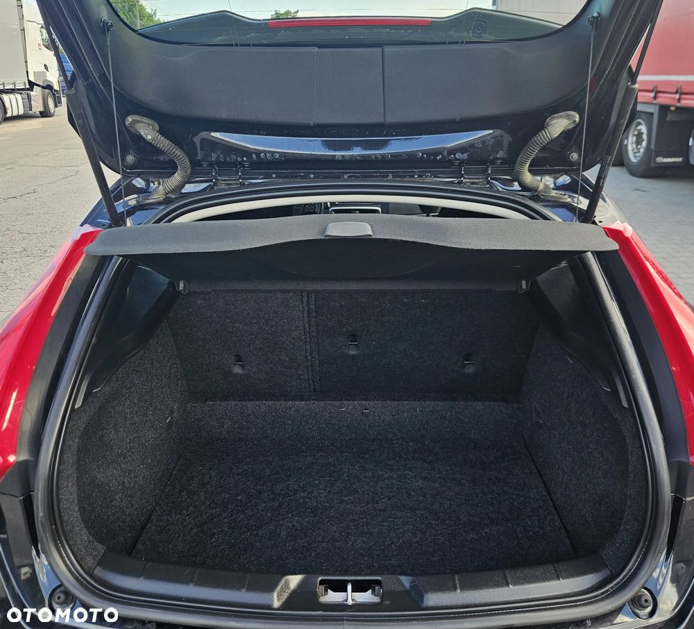 Volvo V40 T2 - 13