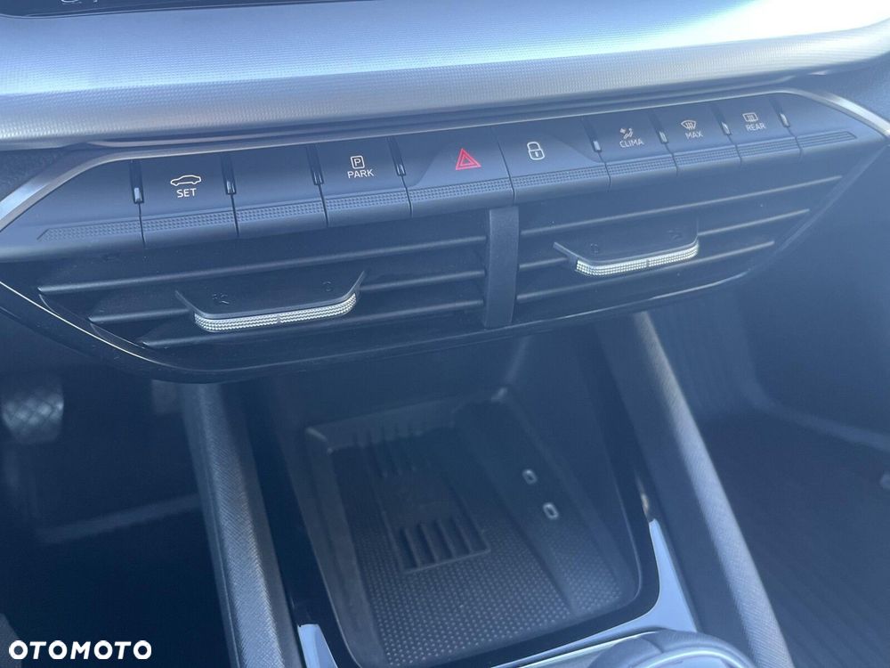 Skoda Octavia 1.5 TSI Selection - 20