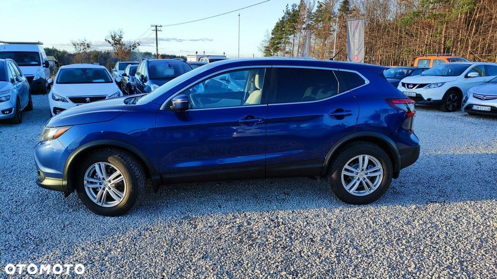 Nissan Qashqai - 11