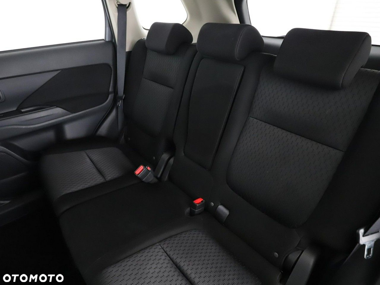 Mitsubishi Outlander - 17