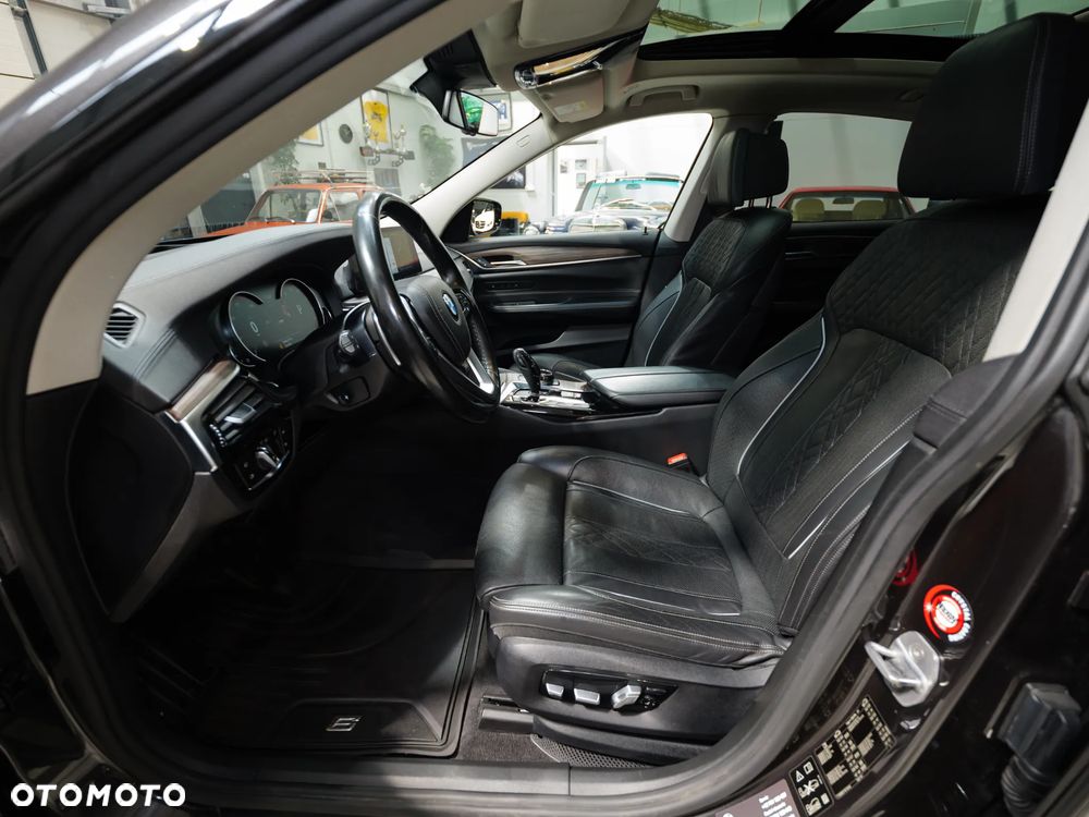 BMW Seria 6 640i xDrive - 16