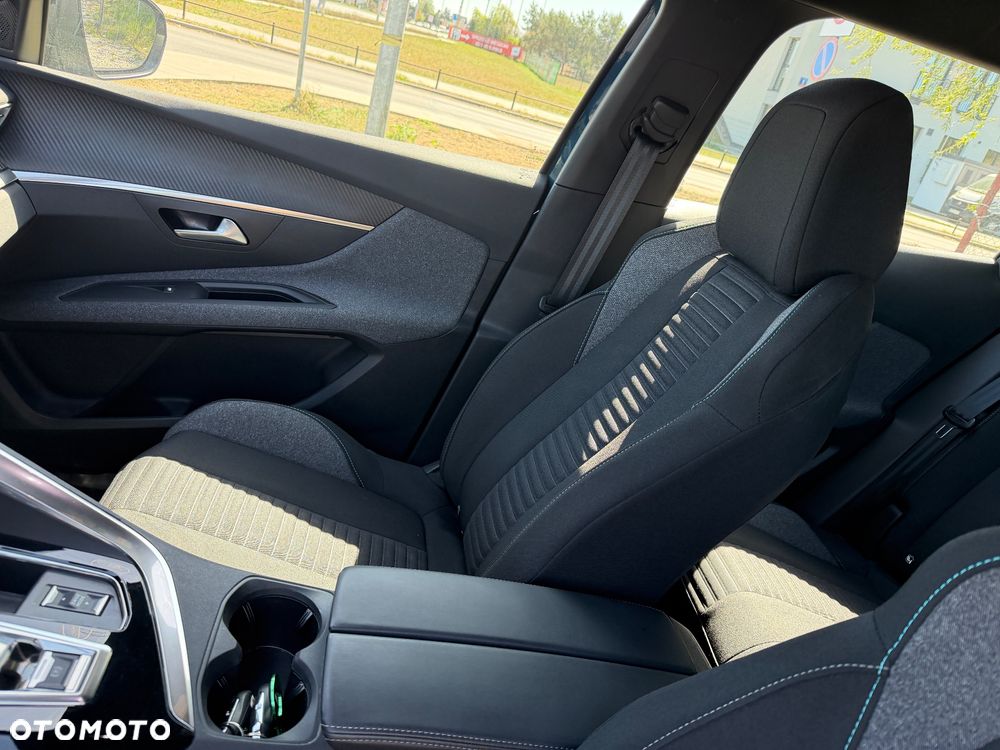 Peugeot 3008 1.2 PureTech Active Pack S&S EAT8 - 11