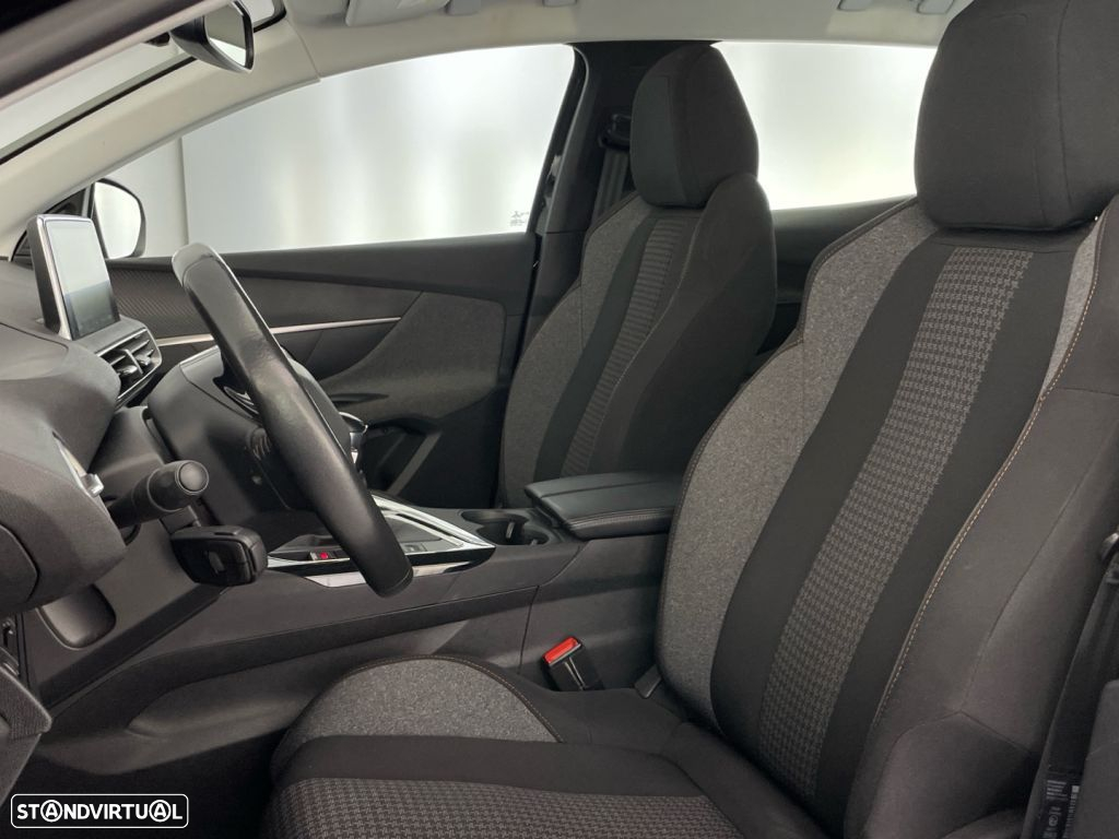 Peugeot 3008 1.2 PureTech Active Pack - 19