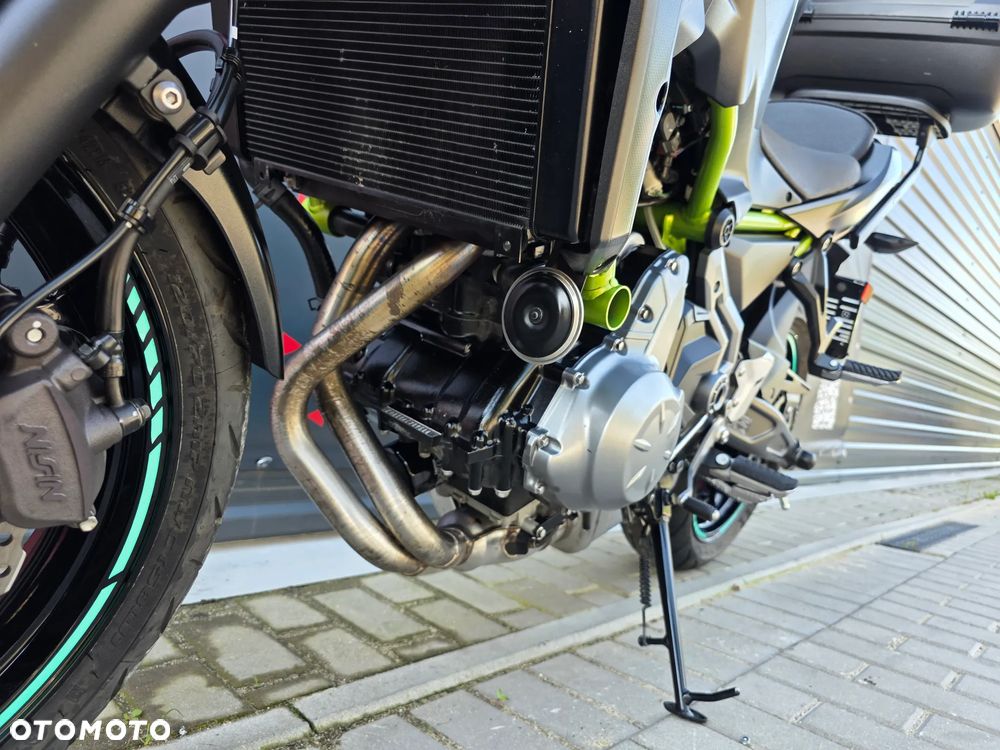 Kawasaki Z 650 - 16