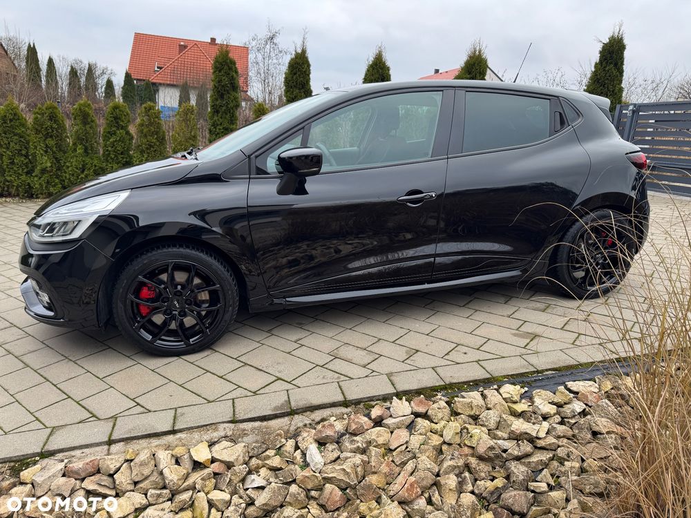 Renault Clio TCe 200 EDC Sport R.S - 17