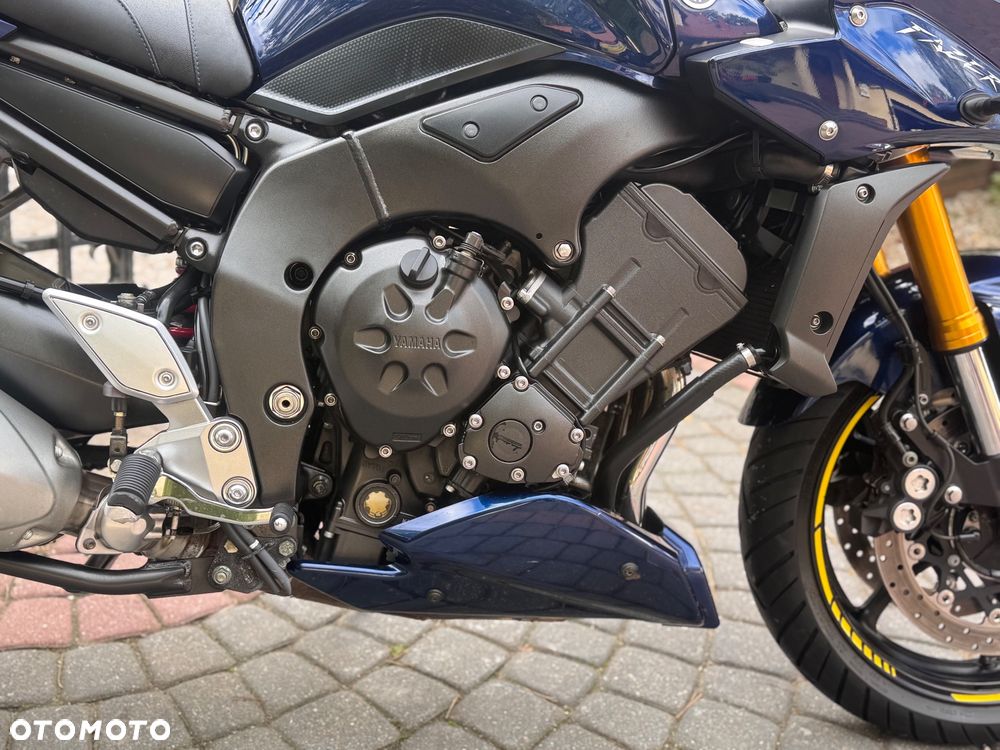 Yamaha FZ - 13
