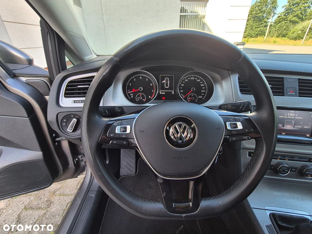 Volkswagen Golf - 12