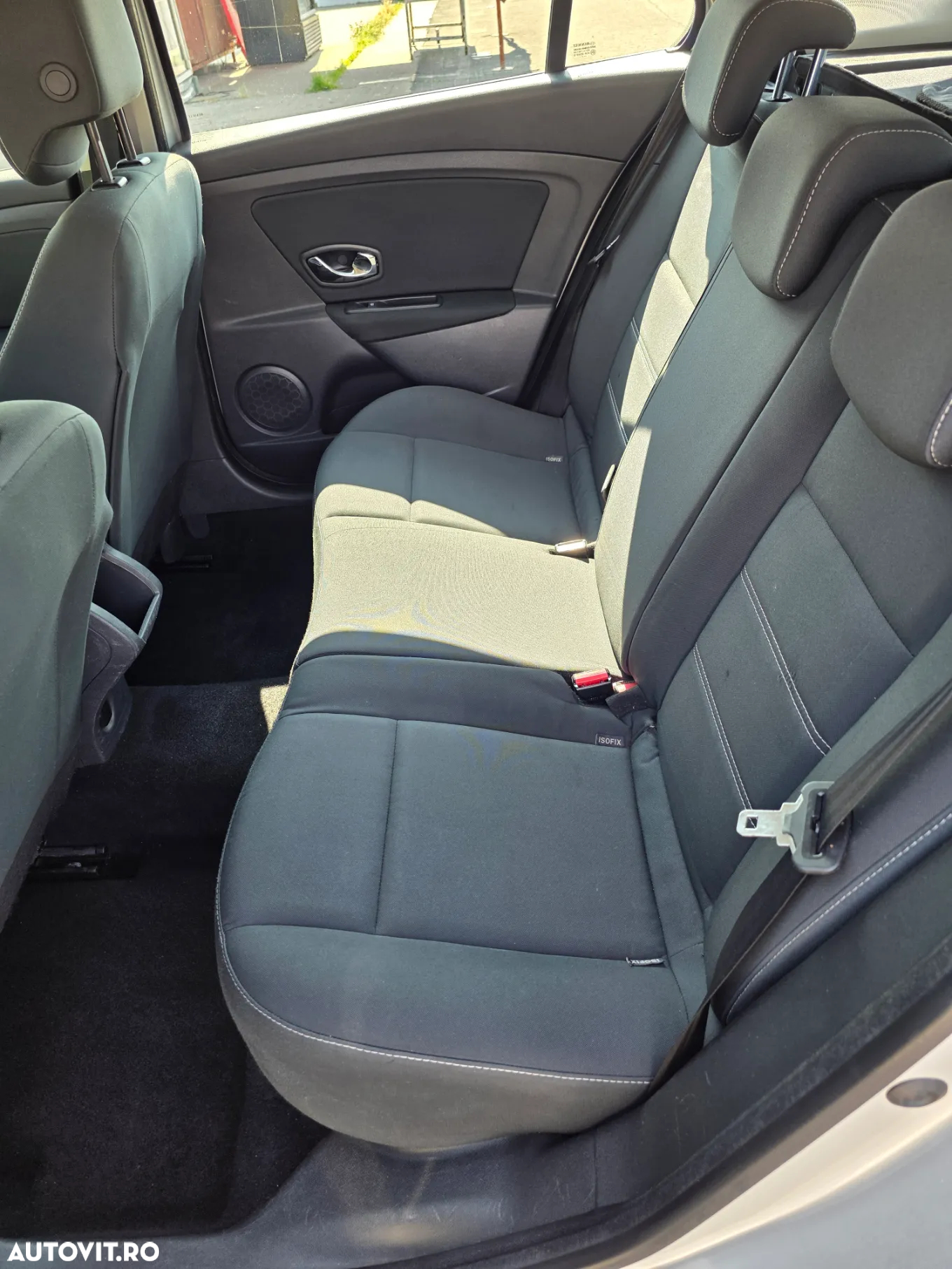 Renault Megane Grandtour ENERGY TCe 115 Start & Stop Authentique - 8