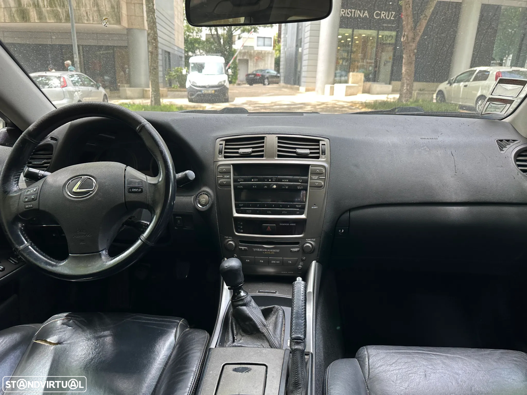 Lexus IS 220 d Luxury 48 - 24