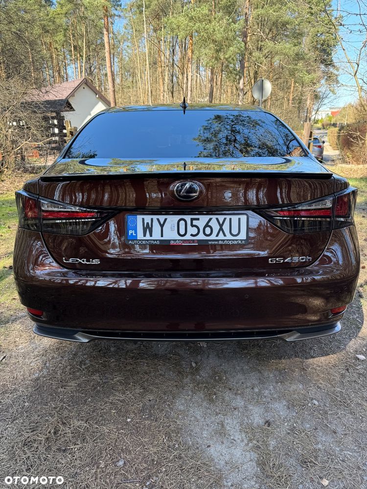 Lexus GS - 10