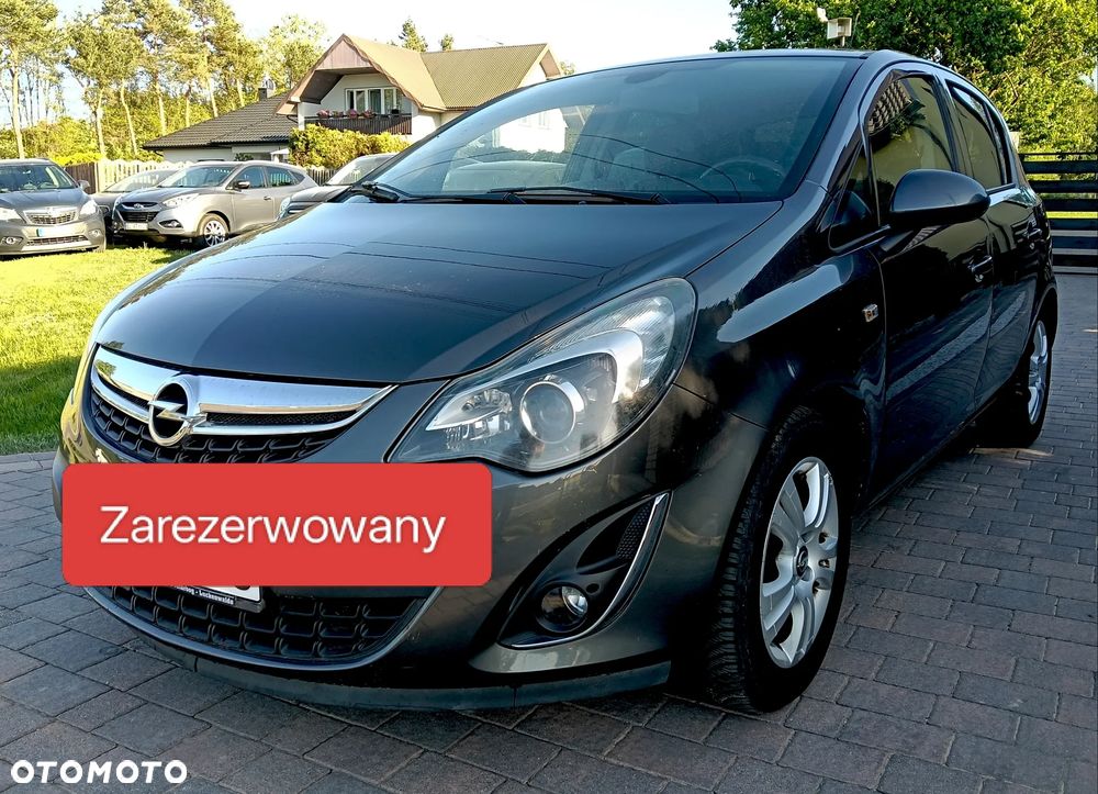 Opel Corsa 1.4 16V Innovation - 1