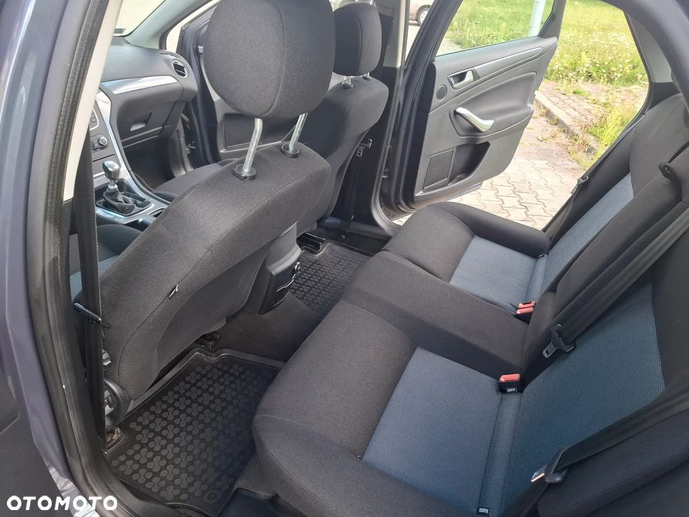 Ford Mondeo 1.6 TDCi Ambiente - 7