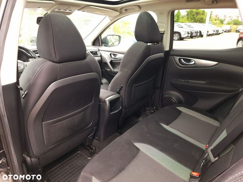 Nissan Qashqai 1.6 DIG-T N-Connecta - 23
