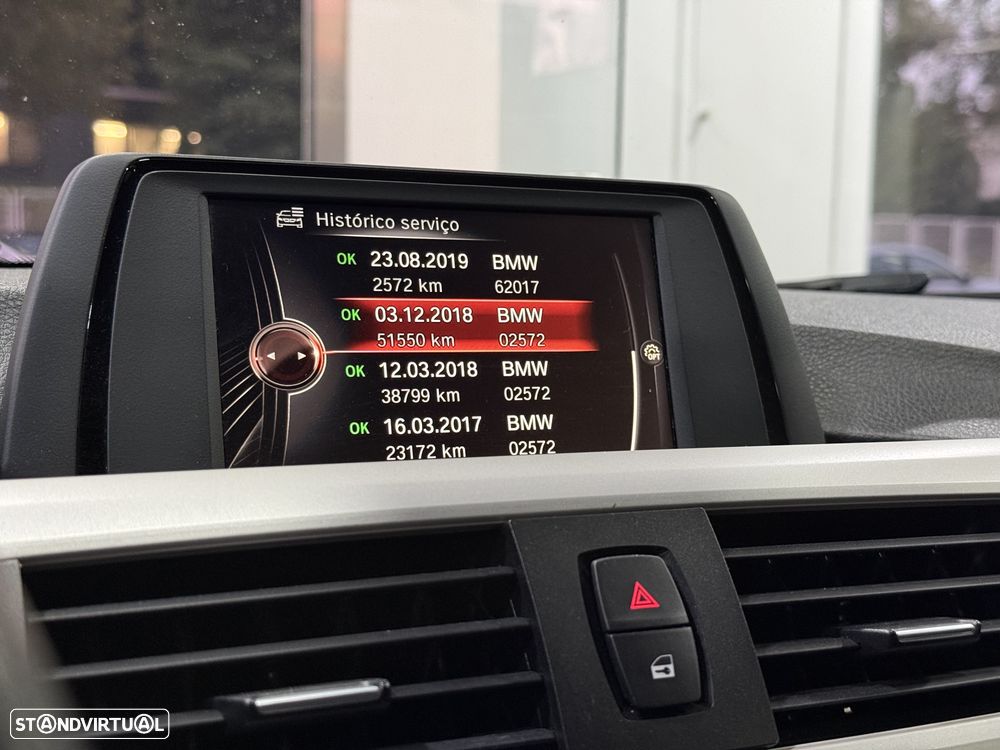 BMW 320 d Touring EfficientDynamics - 32