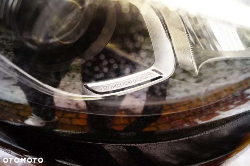 Mercedes-Benz GLC - 32