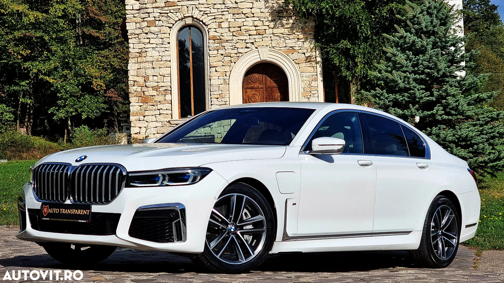 BMW Seria 7 745e - 18